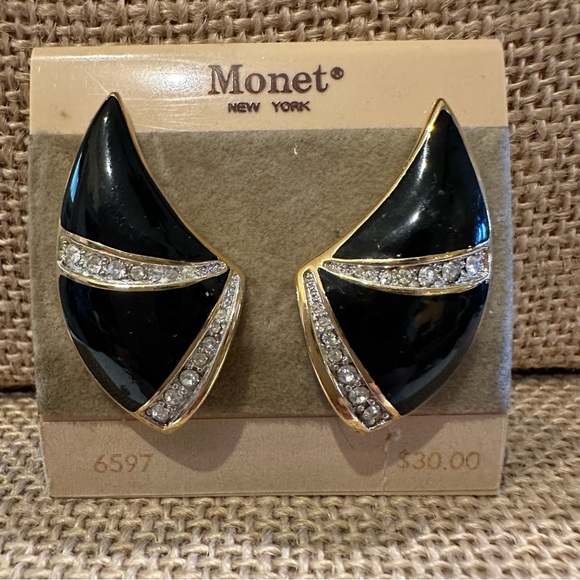 NWT/NOS 1980’s Vintage Monet clip-on earrings gold tone black enamel rhinestones - Picture 3 of 10